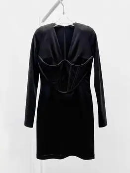2023 primavera Uusim Mood Raja Mini Kleit Naiste Must V-Kaeluse Disainer Top Puhkus Pikkade Varrukatega Seksikas Kleit